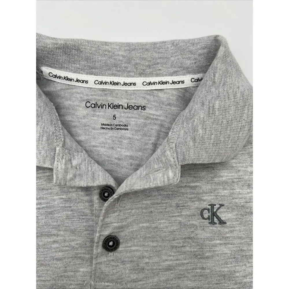 EXCELLENT Condition!! Calvin Klein Boys Polo Shirt. Size 5. Heather Gray.